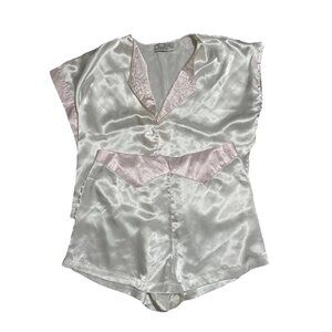 Val Mode Lingerie White Pink Satin Pajama Shorts Set Size Medium